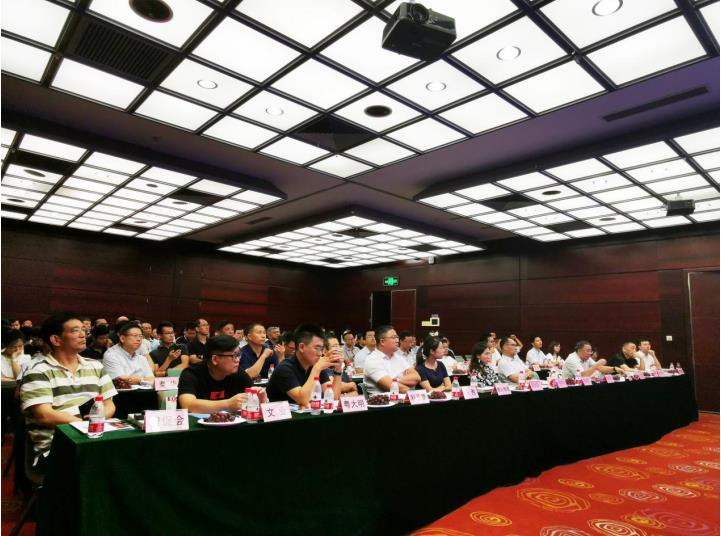 LED智慧燈桿屏.jpg LED智慧燈桿屏.jpg