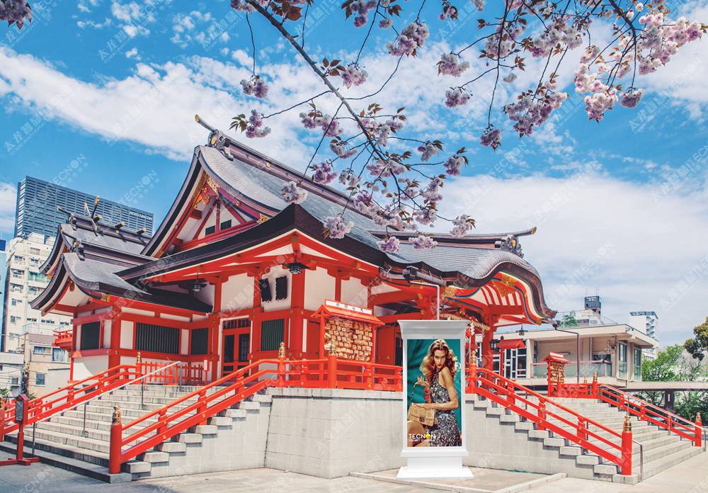 LED廣告機(jī)-戶外智能顯示屏 (2).jpg LED廣告機(jī)-戶外智能顯示屏 (2).jpg