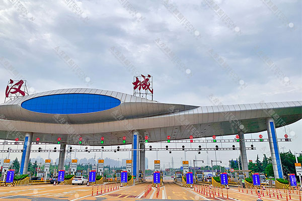 LED廣告機(jī) LED燈桿屏.jpg LED廣告機(jī) LED燈桿屏.jpg