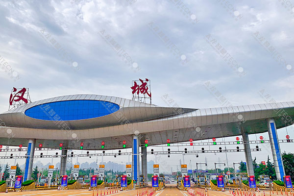 LED廣告機(jī) 燈桿屏jpg LED廣告機(jī) 燈桿屏jpg