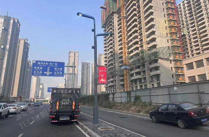 LED燈桿屏,燈桿屏 LED燈桿屏,燈桿屏