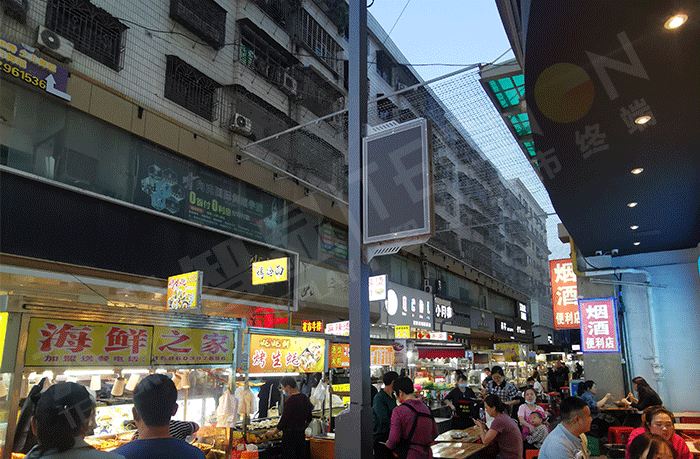 LED燈桿屏,燈桿屏 LED燈桿屏,燈桿屏