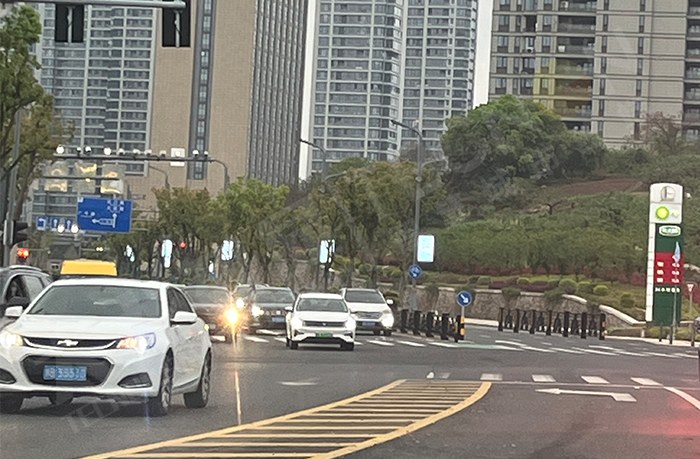 LED燈桿屏 LED燈桿屏