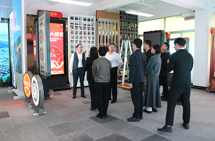 LED燈桿屏 LED燈桿屏